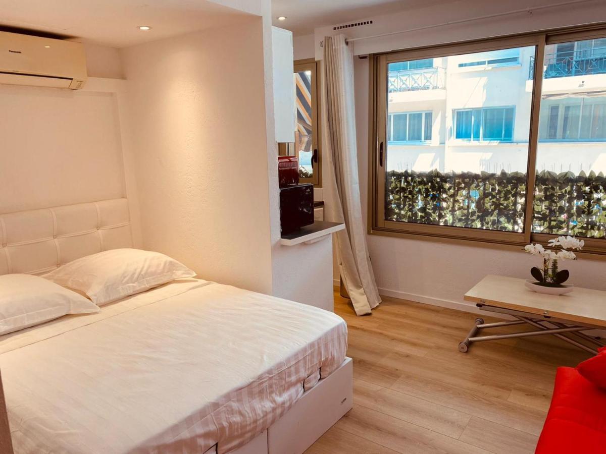 Cannes Martinez Croisette Beach 50M Ngoại thất bức ảnh